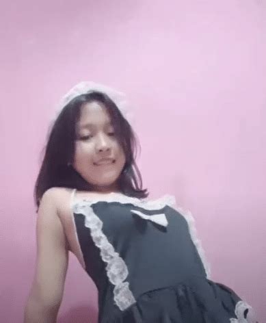 rara nadifa bokep|VIDEO BOKEP ABG CANTIK RARA NADIFA COLMEK DI。